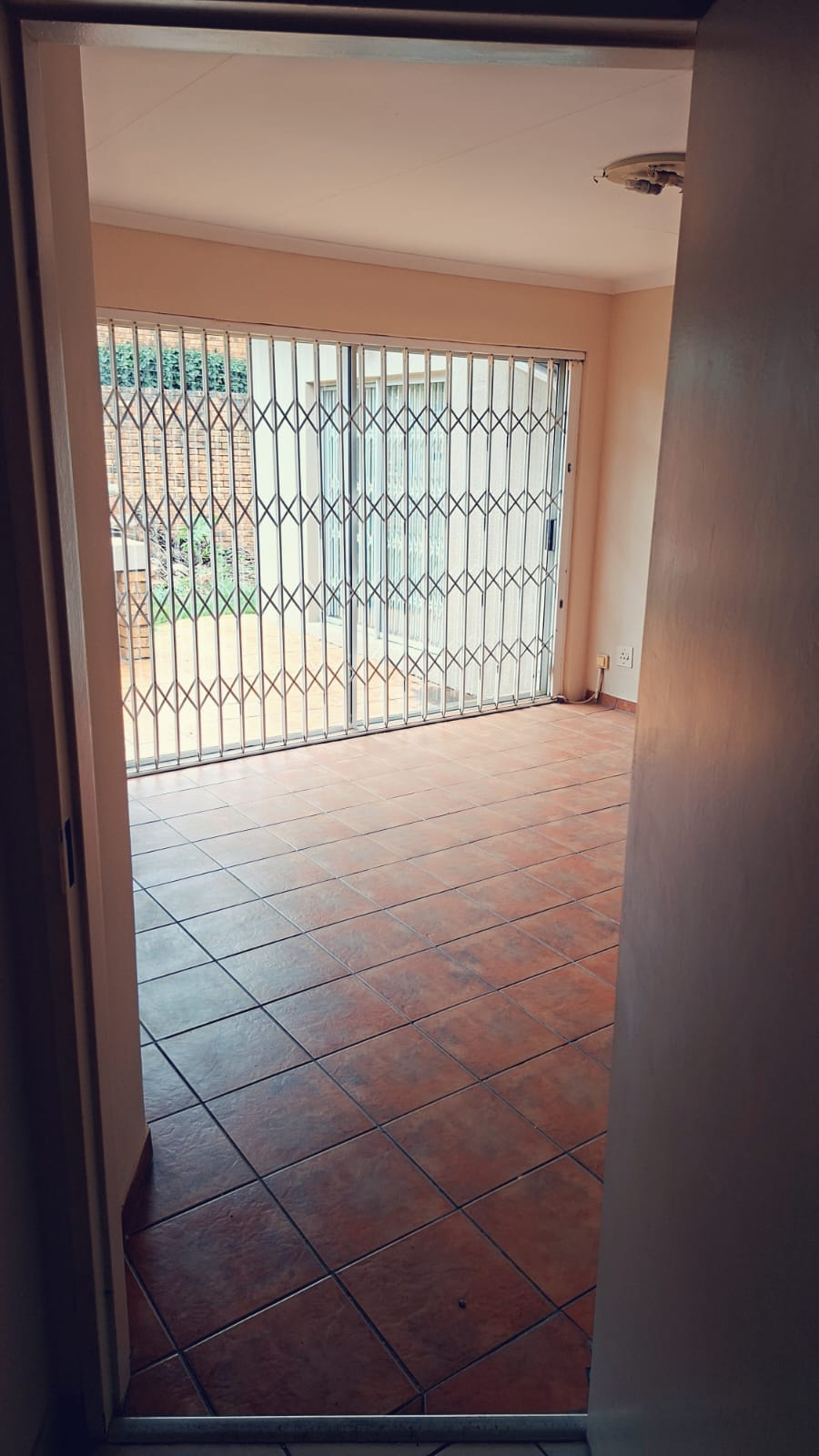 To Let 3 Bedroom Property for Rent in Glen Marais Gauteng