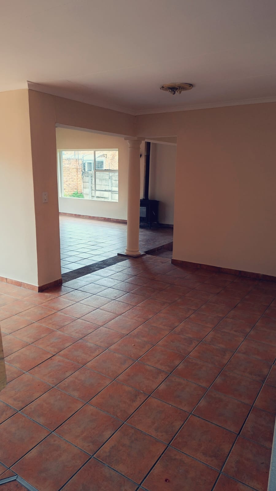 To Let 3 Bedroom Property for Rent in Glen Marais Gauteng