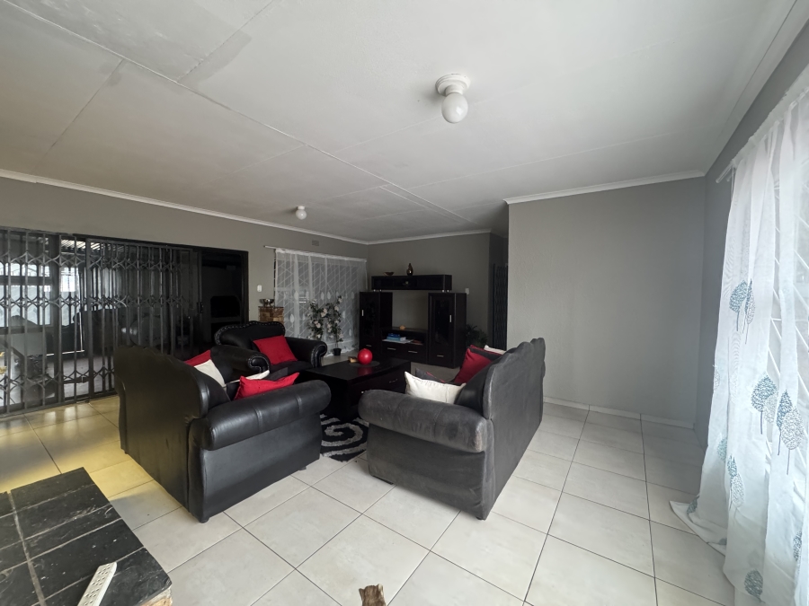 3 Bedroom Property for Sale in Mayberry Park Gauteng