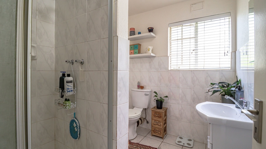 2 Bedroom Property for Sale in Eden Glen Gauteng