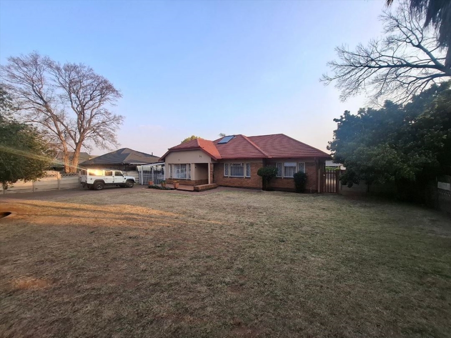 3 Bedroom Property for Sale in Parkdene Gauteng