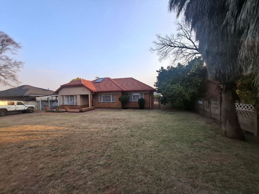 3 Bedroom Property for Sale in Parkdene Gauteng