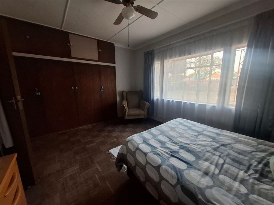 3 Bedroom Property for Sale in Parkdene Gauteng