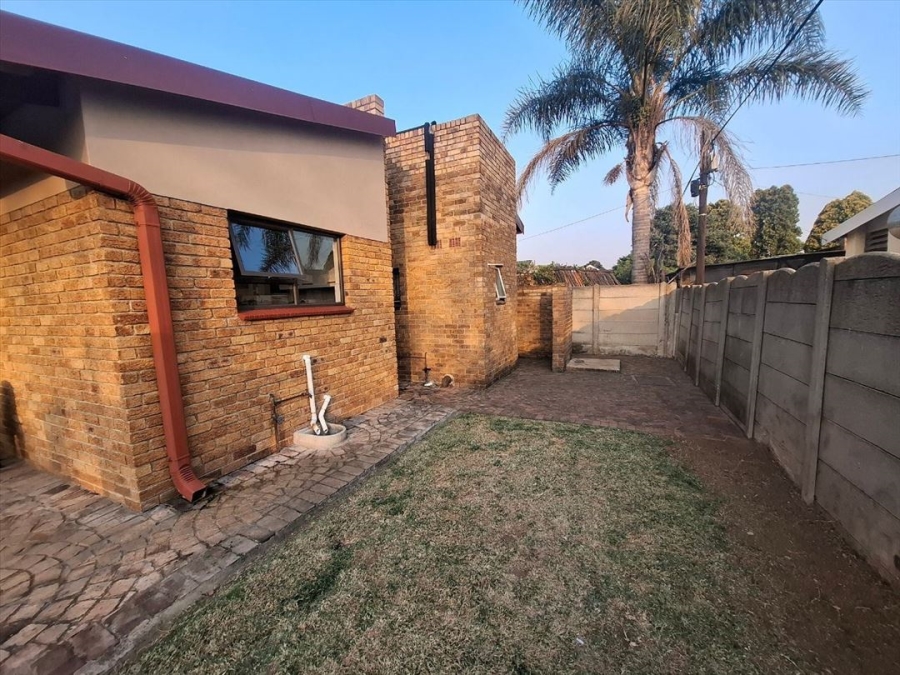 3 Bedroom Property for Sale in Parkdene Gauteng