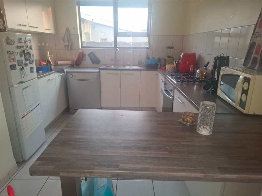 3 Bedroom Property for Sale in Parkdene Gauteng