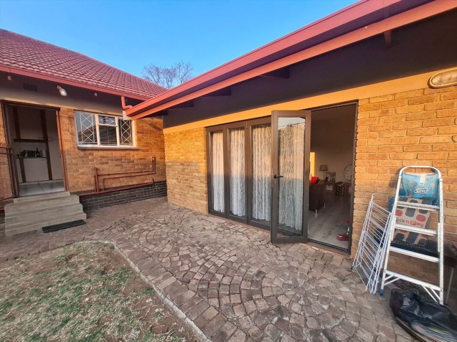 3 Bedroom Property for Sale in Parkdene Gauteng