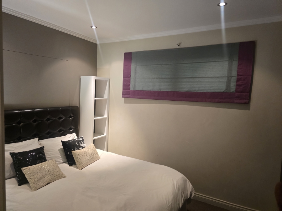 To Let 2 Bedroom Property for Rent in Sandton Central Gauteng