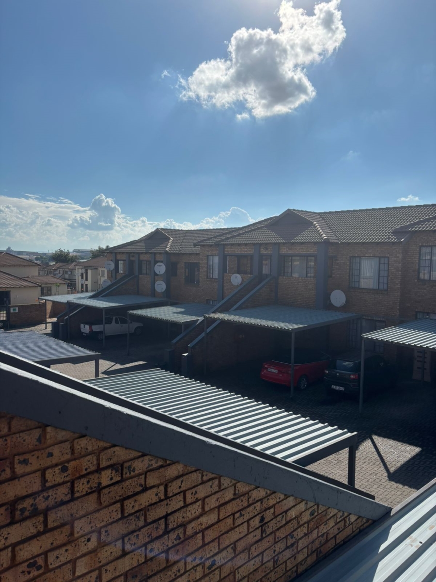 2 Bedroom Property for Sale in Elspark Gauteng
