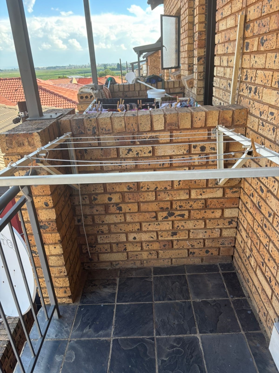 2 Bedroom Property for Sale in Elspark Gauteng
