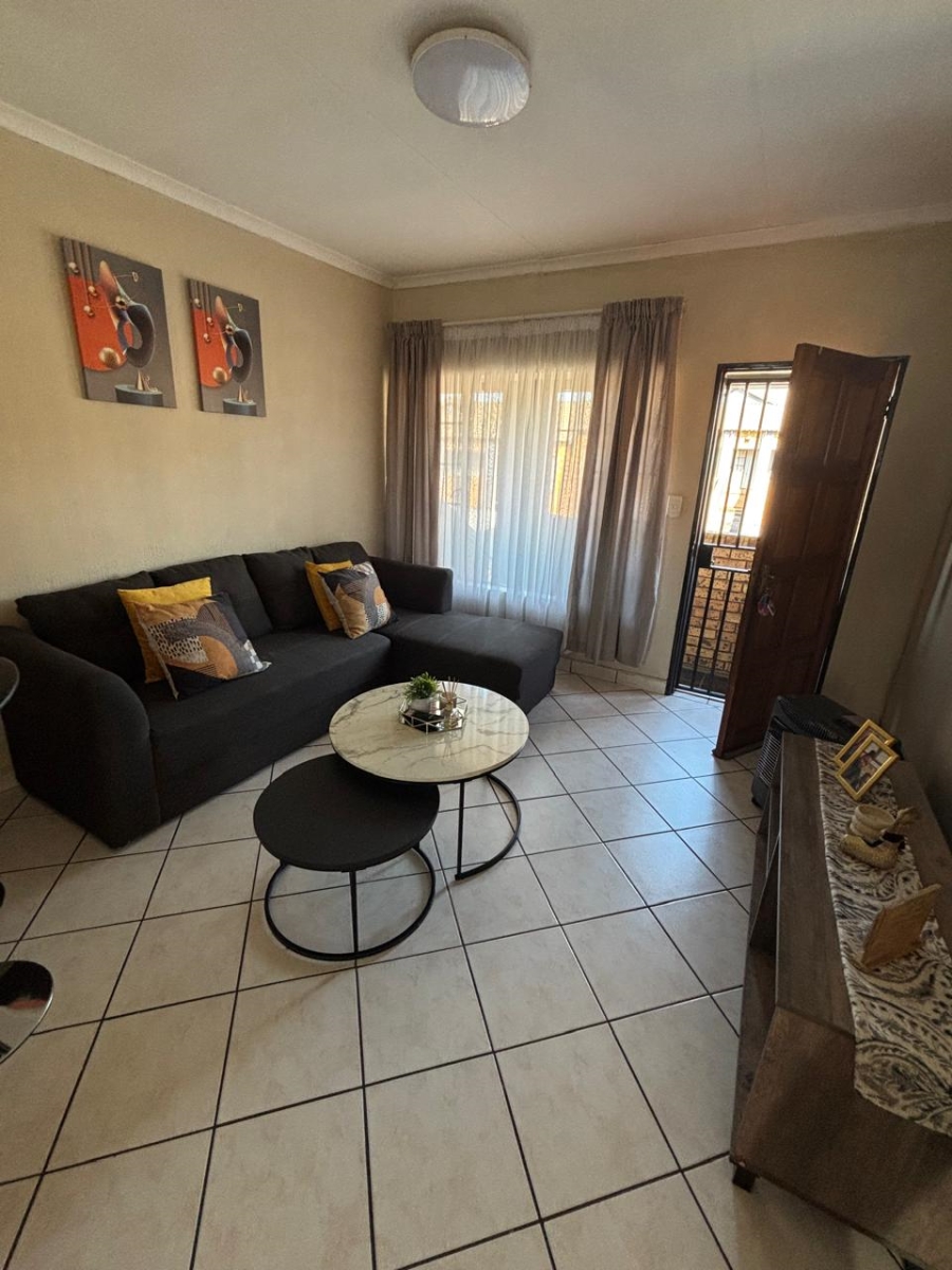 2 Bedroom Property for Sale in Elspark Gauteng