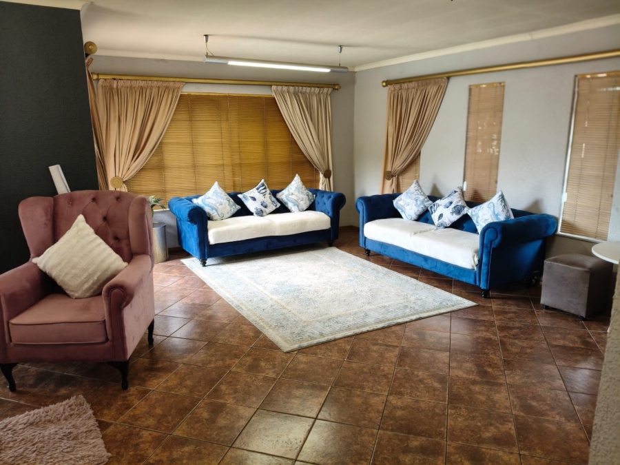 4 Bedroom Property for Sale in Van Riebeeck Park Gauteng