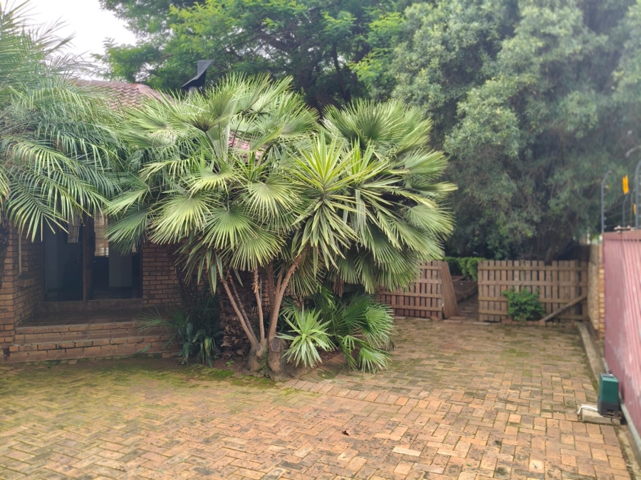 4 Bedroom Property for Sale in Van Riebeeck Park Gauteng