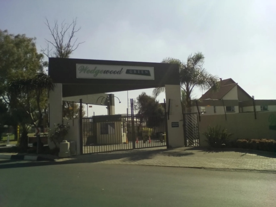 1 Bedroom Property for Sale in Bedford Gardens Gauteng