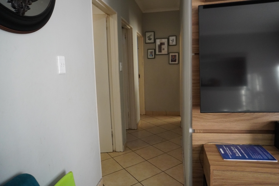 3 Bedroom Property for Sale in Dawn Park Gauteng