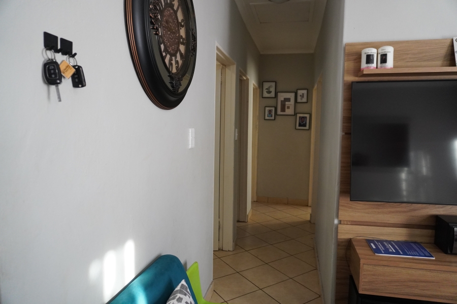 3 Bedroom Property for Sale in Dawn Park Gauteng