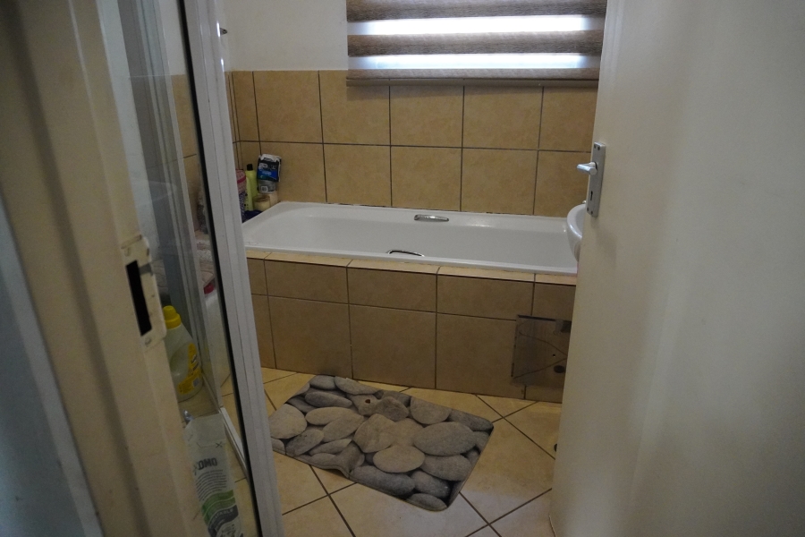 3 Bedroom Property for Sale in Dawn Park Gauteng