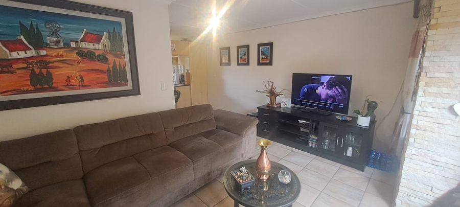 2 Bedroom Property for Sale in Rynfield Gauteng