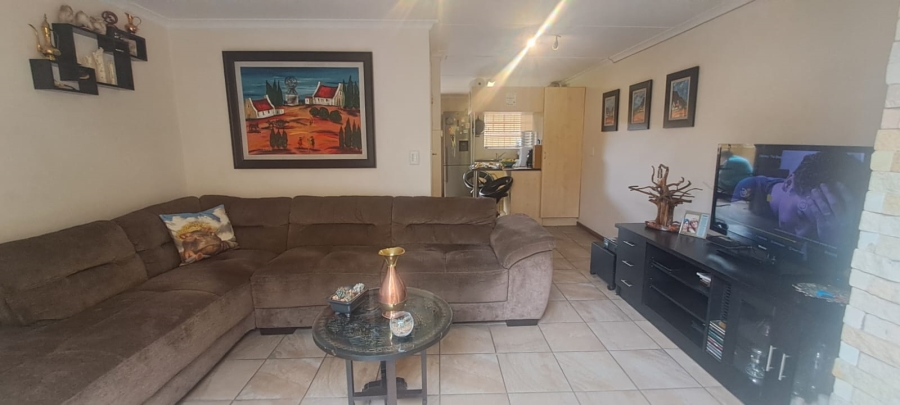 2 Bedroom Property for Sale in Rynfield Gauteng