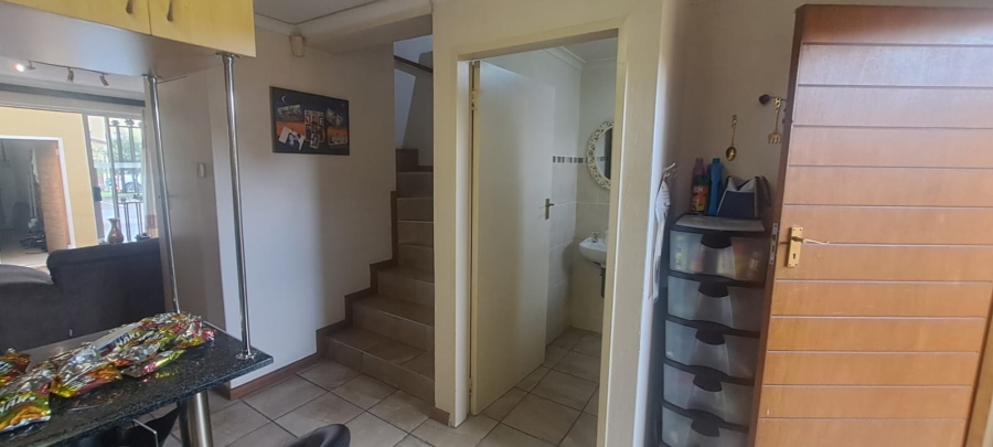 2 Bedroom Property for Sale in Rynfield Gauteng