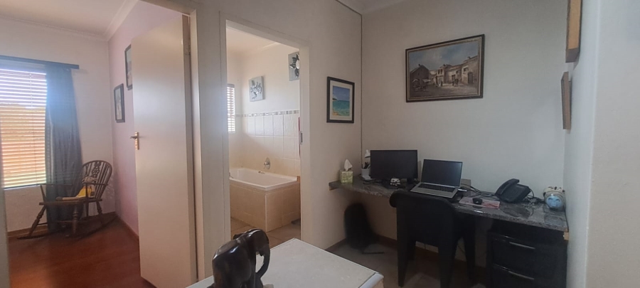 2 Bedroom Property for Sale in Rynfield Gauteng