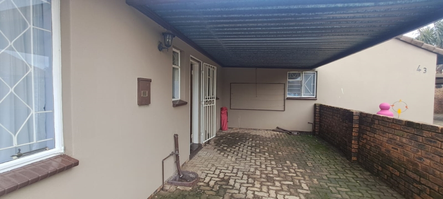 2 Bedroom Property for Sale in Pomona Gauteng