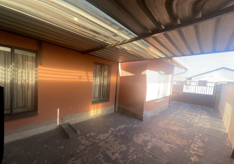 3 Bedroom Property for Sale in Protea Glen Gauteng