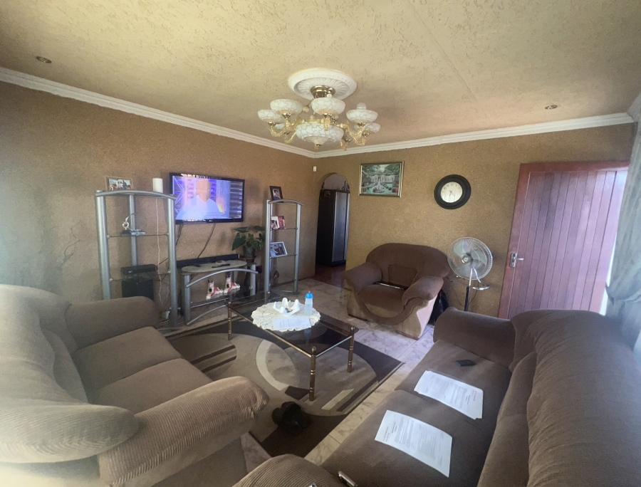3 Bedroom Property for Sale in Protea Glen Gauteng