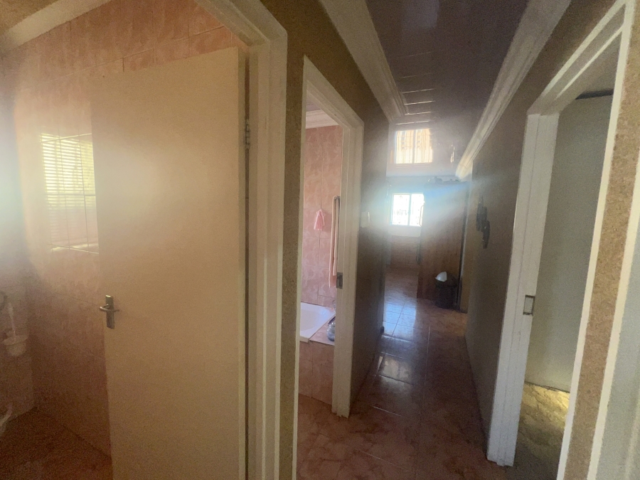 3 Bedroom Property for Sale in Protea Glen Gauteng