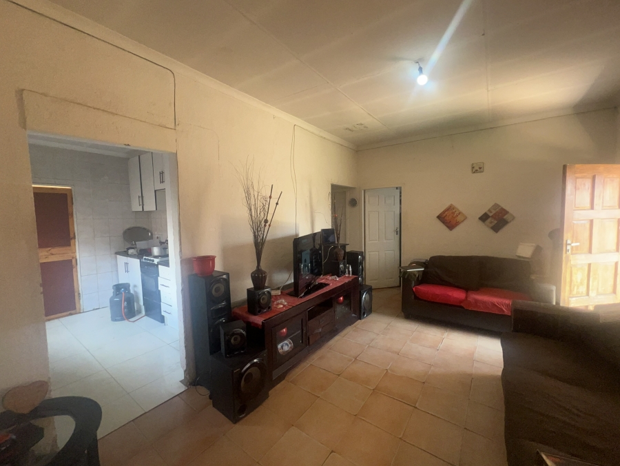 5 Bedroom Property for Sale in Dobsonville Gauteng