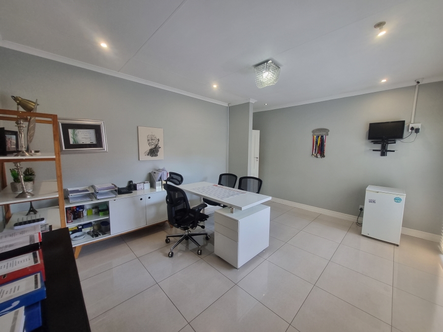 To Let commercial Property for Rent in Menlo Park Gauteng
