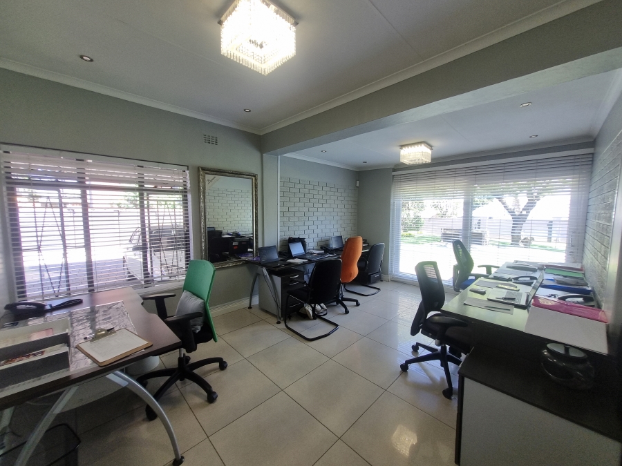 To Let commercial Property for Rent in Menlo Park Gauteng