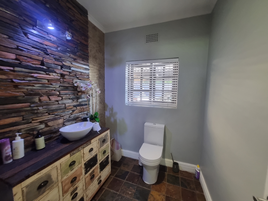 To Let commercial Property for Rent in Menlo Park Gauteng