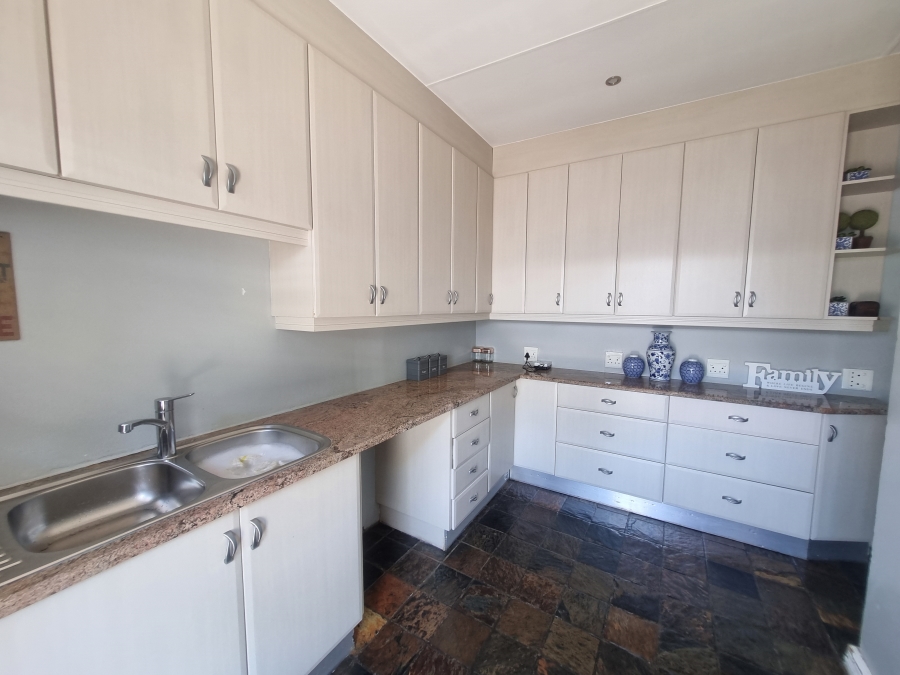 To Let commercial Property for Rent in Menlo Park Gauteng