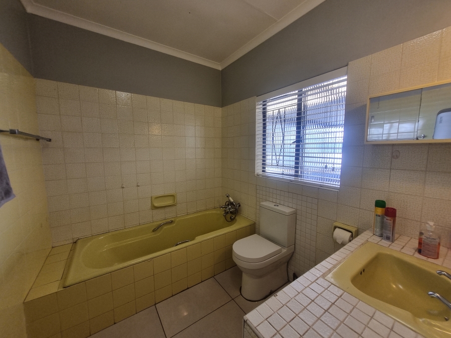 To Let commercial Property for Rent in Menlo Park Gauteng