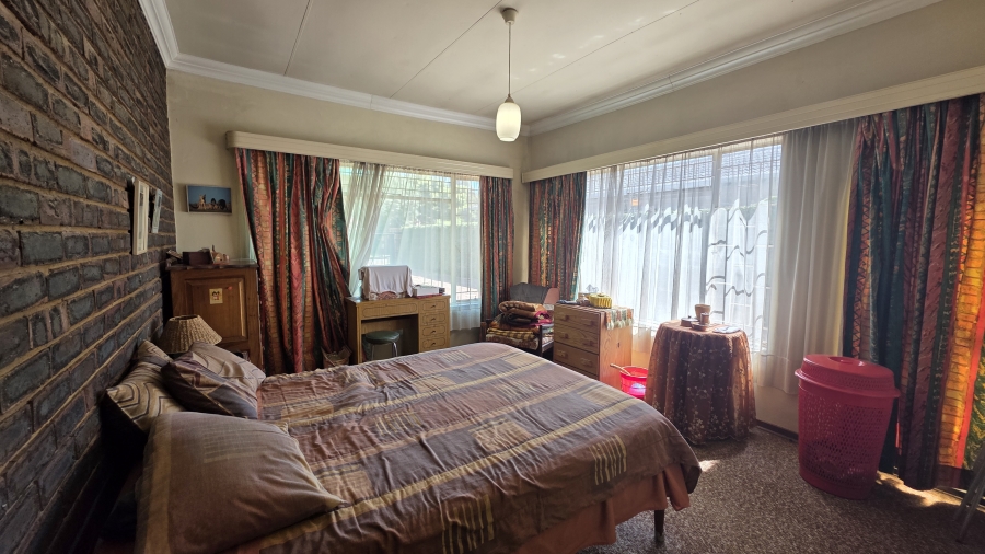 4 Bedroom Property for Sale in Garsfontein Gauteng