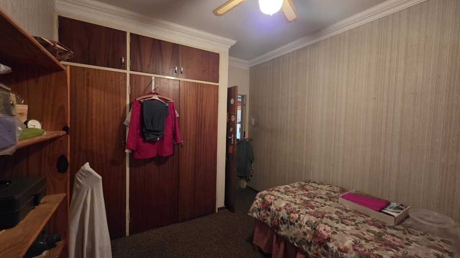 4 Bedroom Property for Sale in Garsfontein Gauteng