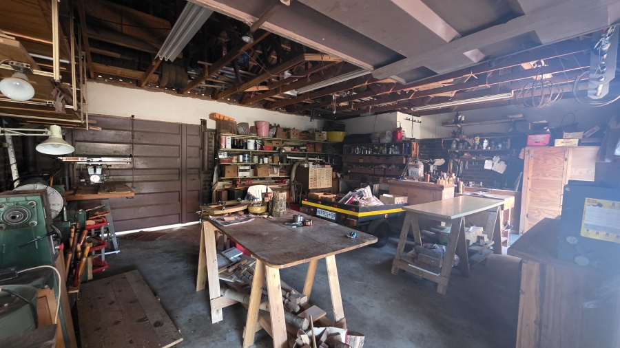 4 Bedroom Property for Sale in Garsfontein Gauteng