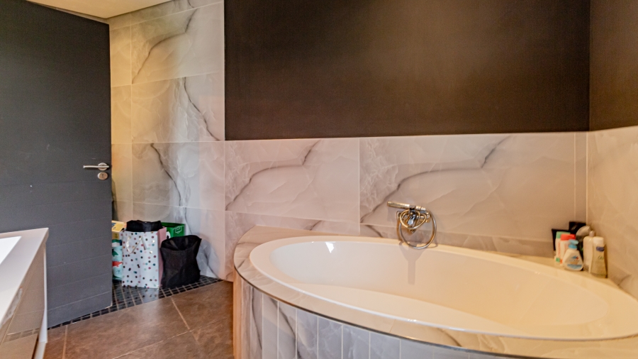 4 Bedroom Property for Sale in The Hills Game Reserve Estate Gauteng