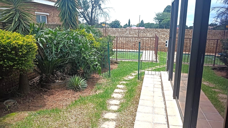 To Let 3 Bedroom Property for Rent in Terenure Gauteng