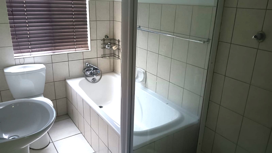 To Let 3 Bedroom Property for Rent in Terenure Gauteng