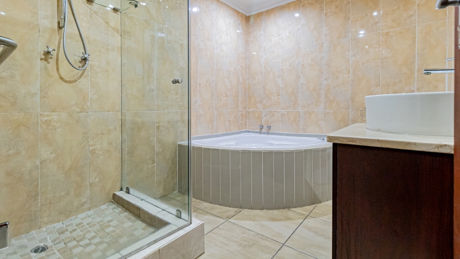 15 Bedroom Property for Sale in Lynnwood Gauteng