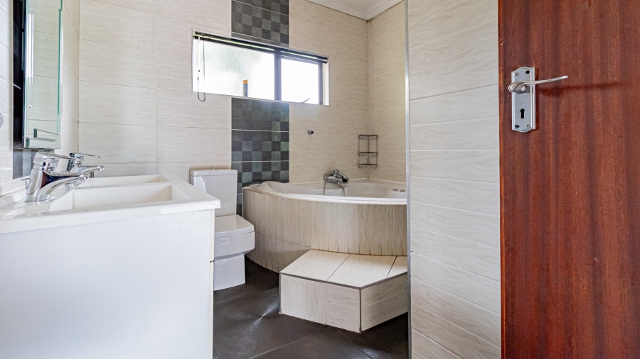 15 Bedroom Property for Sale in Lynnwood Gauteng