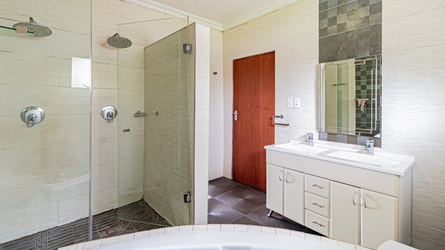 15 Bedroom Property for Sale in Lynnwood Gauteng