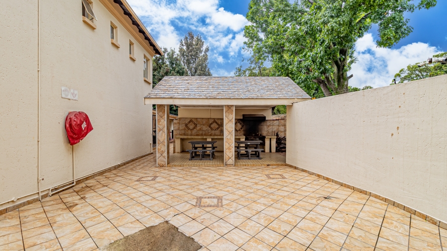 15 Bedroom Property for Sale in Lynnwood Gauteng