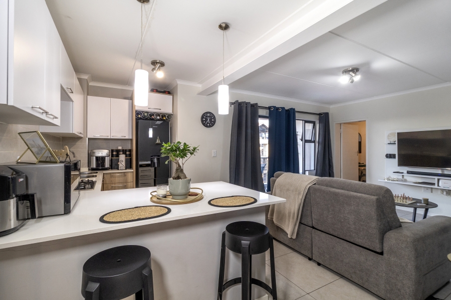 1 Bedroom Property for Sale in Modderfontein Gauteng