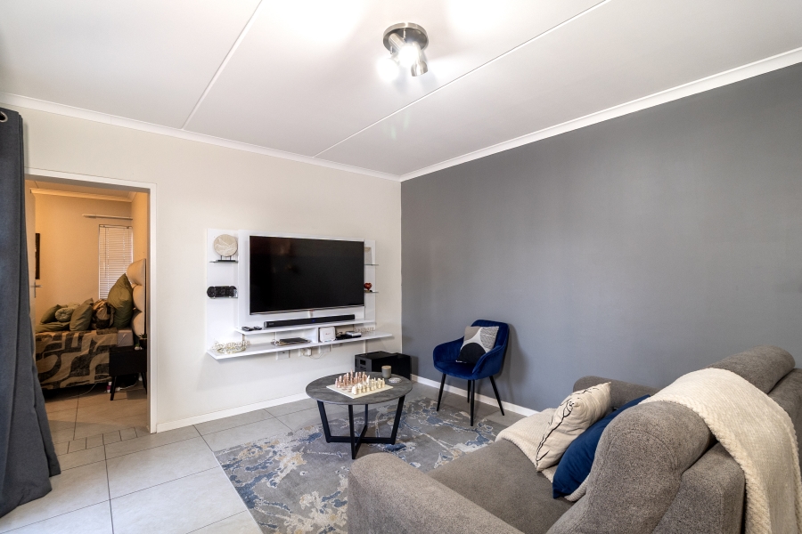 1 Bedroom Property for Sale in Modderfontein Gauteng