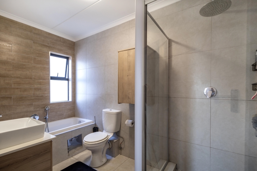 1 Bedroom Property for Sale in Modderfontein Gauteng