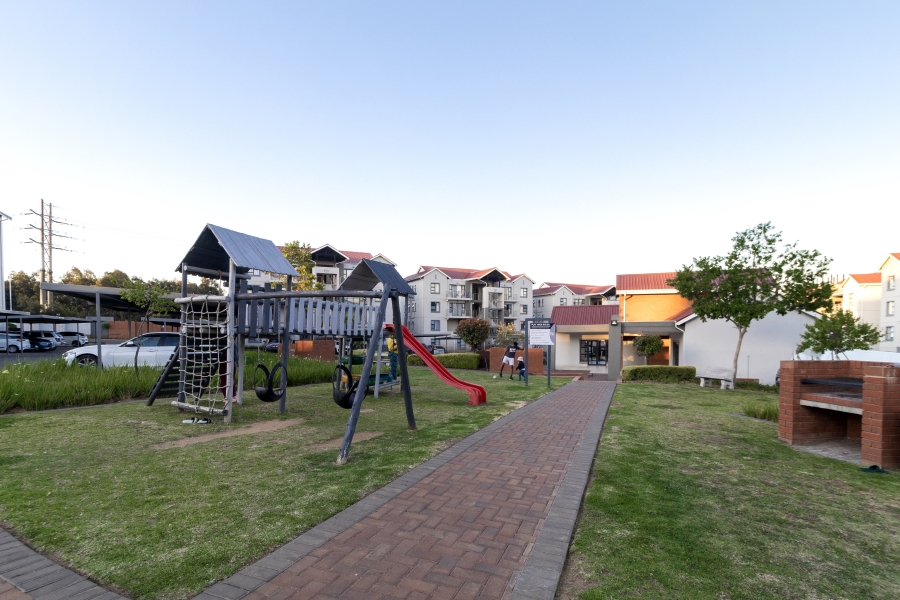 1 Bedroom Property for Sale in Modderfontein Gauteng