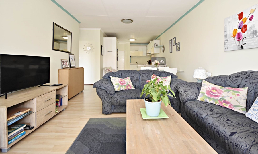 2 Bedroom Property for Sale in Sonneglans Gauteng