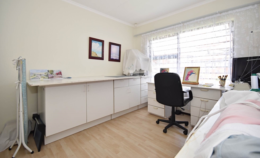 2 Bedroom Property for Sale in Sonneglans Gauteng